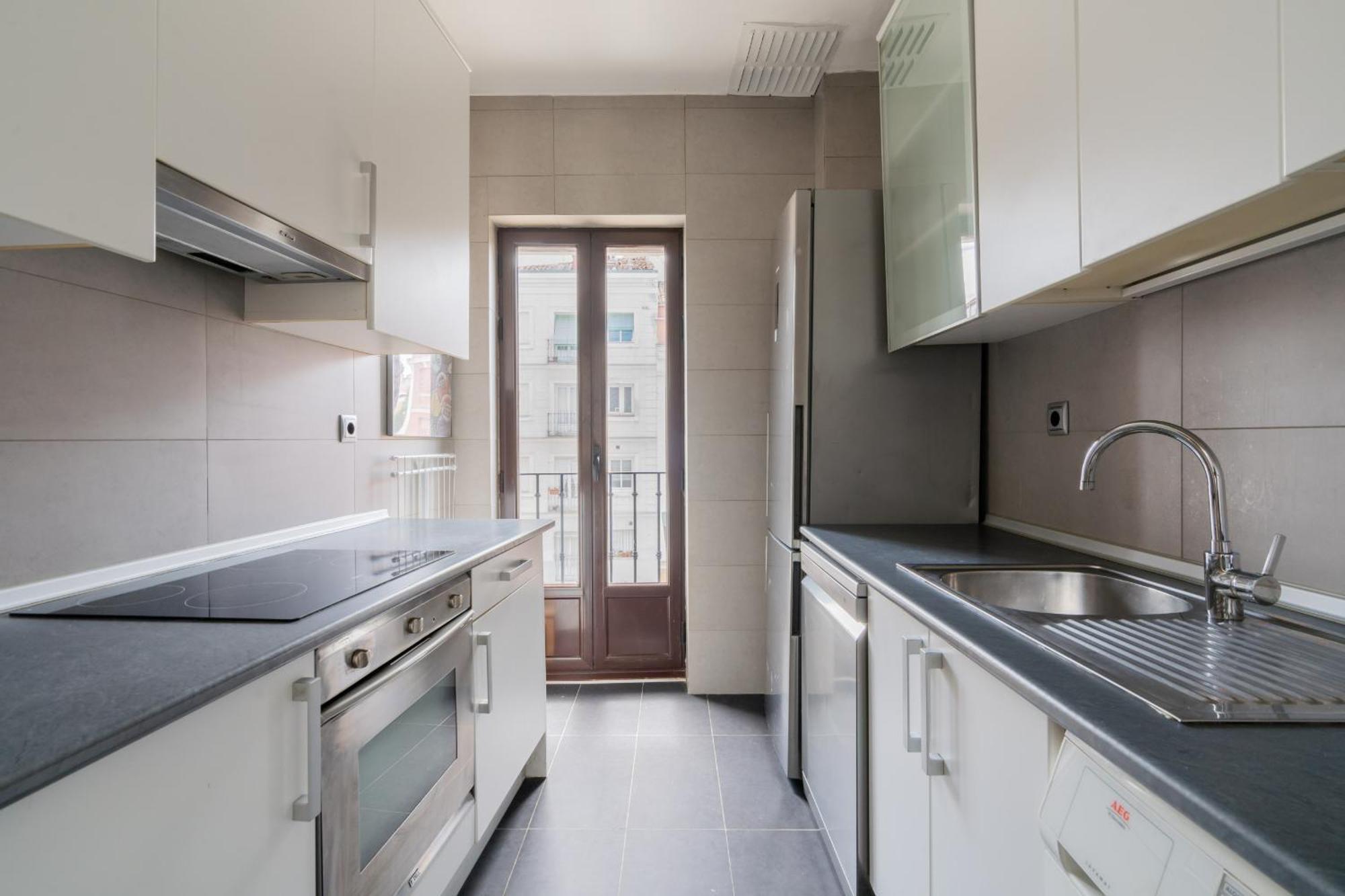 Apartamento Exterior En Lavapies Alquiler Temporal Madrid Kültér fotó